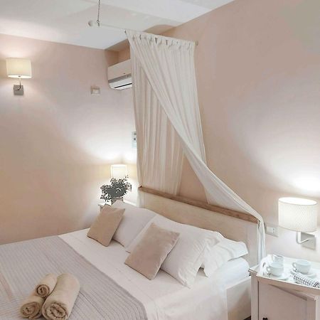 Sweet Home & Wellness Affittacamere Nettuno Ngoại thất bức ảnh