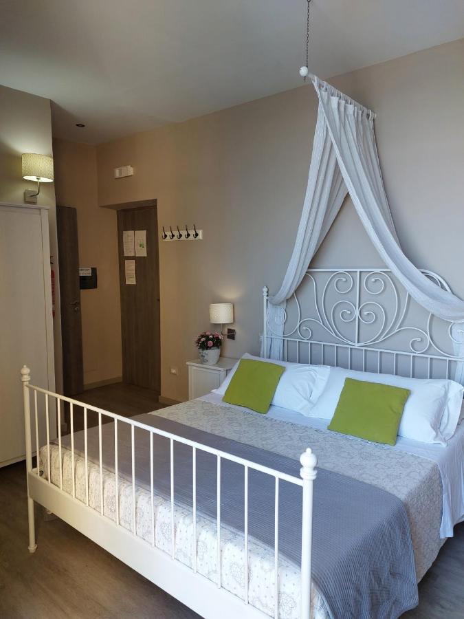 Sweet Home & Wellness Affittacamere Nettuno Ngoại thất bức ảnh