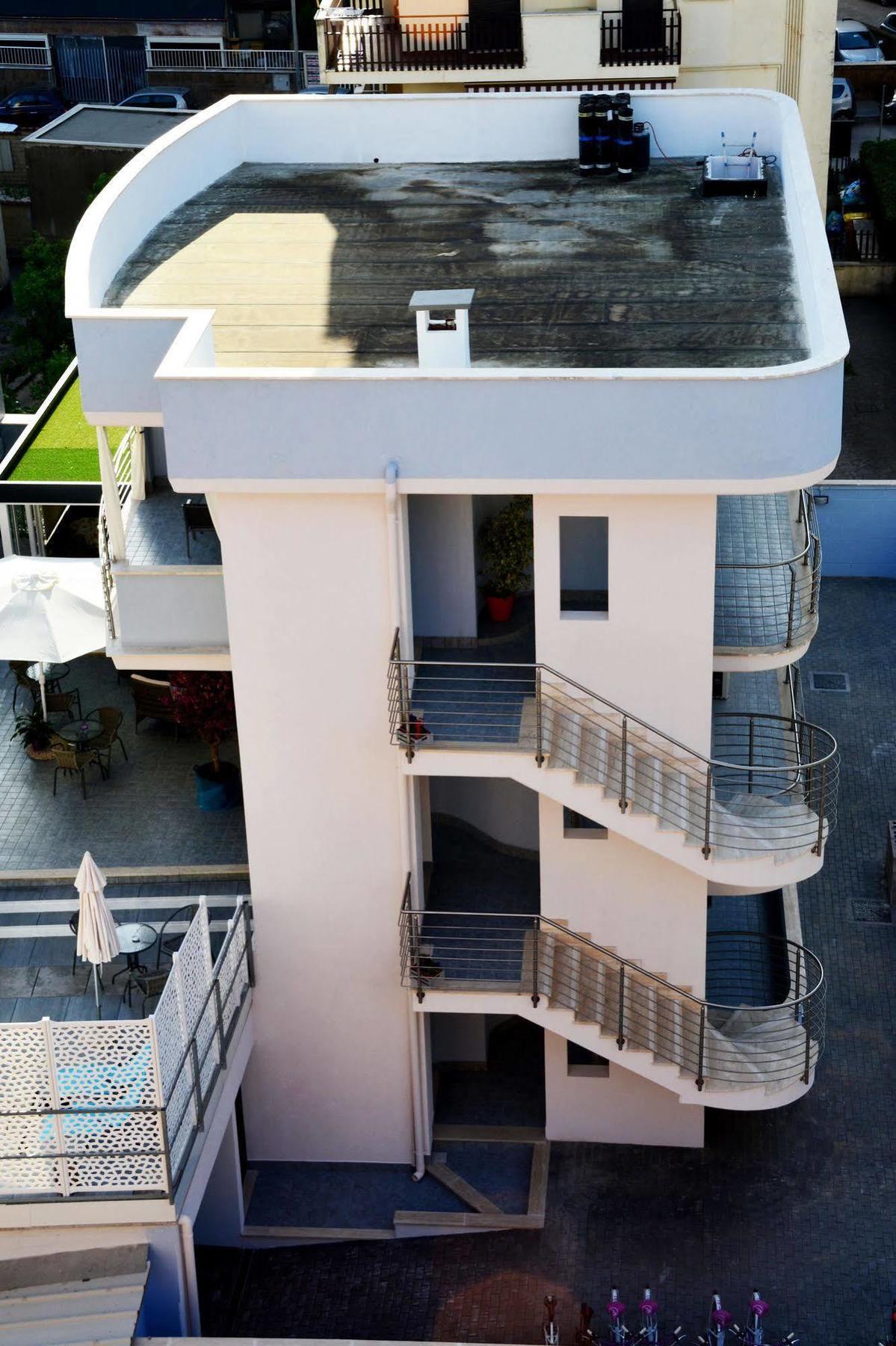 Sweet Home & Wellness Affittacamere Nettuno Ngoại thất bức ảnh